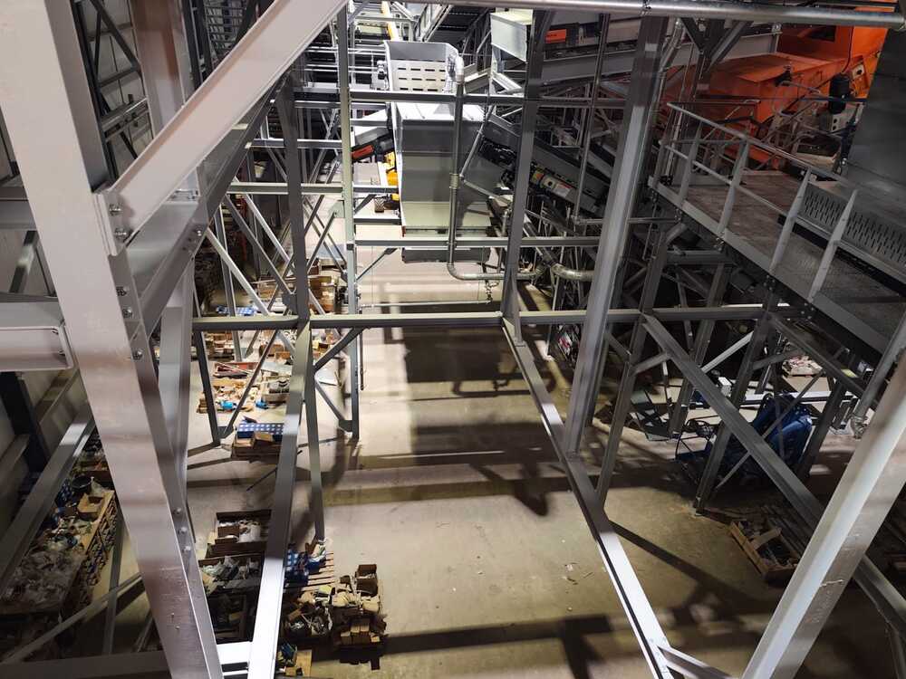 Montáž linky na třídění odpadu